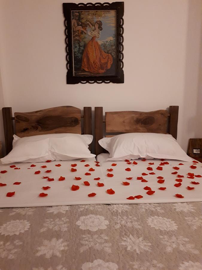 בראט Hotel Omer מראה חיצוני תמונה