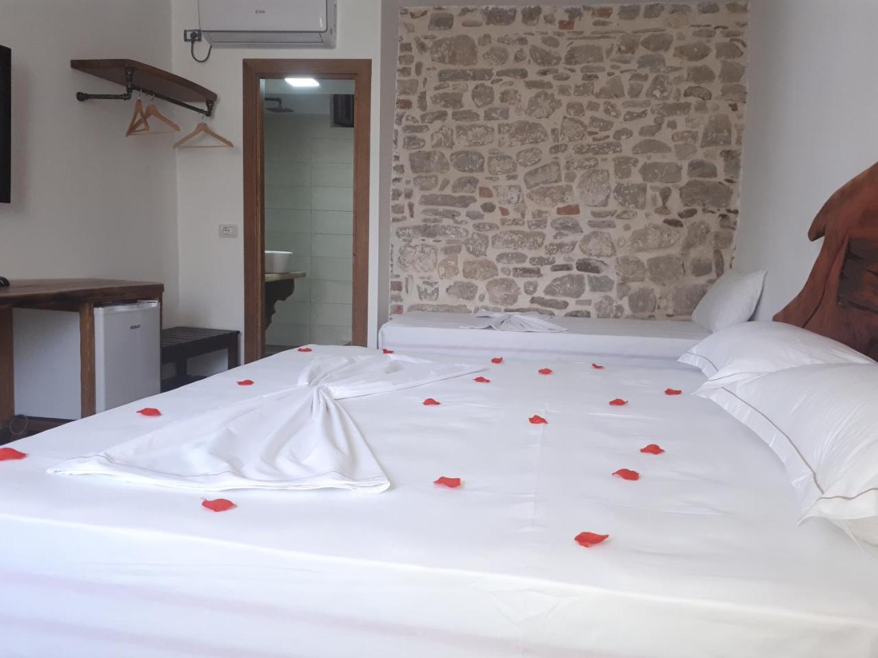 בראט Hotel Omer מראה חיצוני תמונה